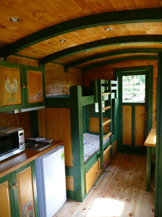 Roulotte Maisonthiers Blanot  Екстериор снимка